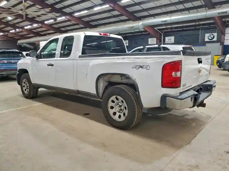 1GCRKPE71DZ143721 2013 CHEVROLET ALL MODELS-1