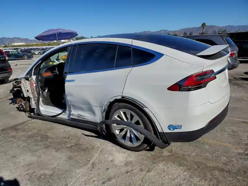 5YJXCDE24MF321599 2021 TESLA MODEL X-1