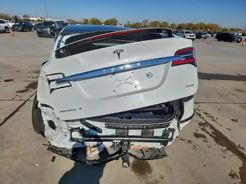 5YJXCAE2XJF132644 2018 TESLA MODEL X-5
