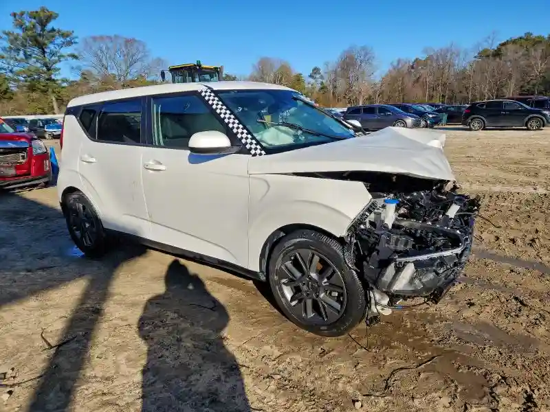 KNDJ33AU6N7159103 2022 KIA SOUL-3