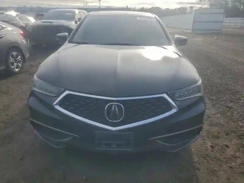 19UUB1F57JA009019 2018 ACURA TLX-4